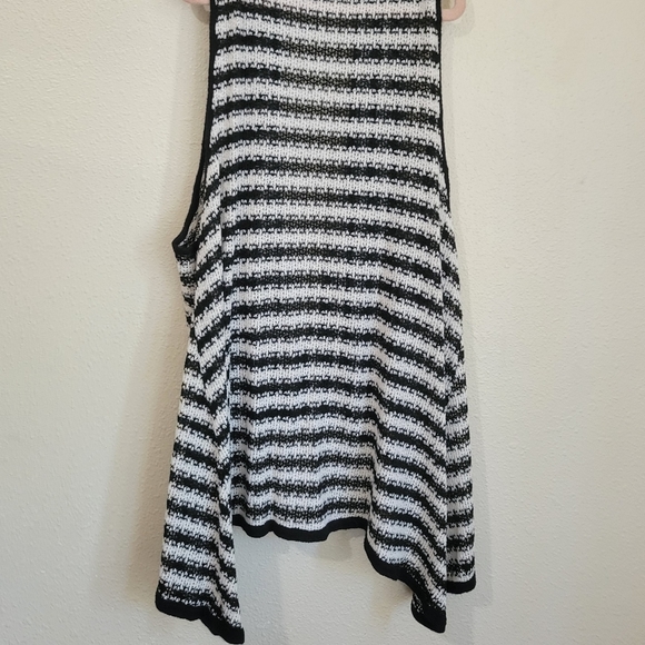 Mauve Knit Wrap Sleevless Top Black/White Stripe Pattern Size Large - Picture 2 of 6